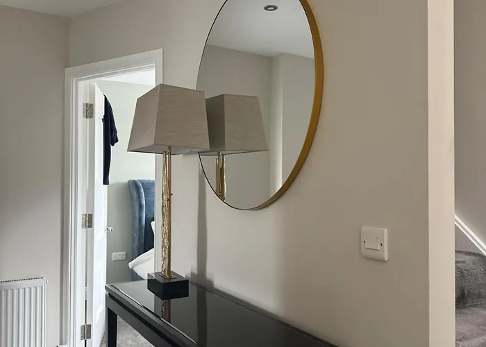 4 Bedroom In 4 Dublin