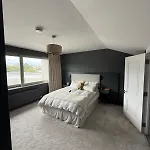 4 Bedroom House Sleeps 8 Next To Aviva Stadium And Landsdown Stadium *